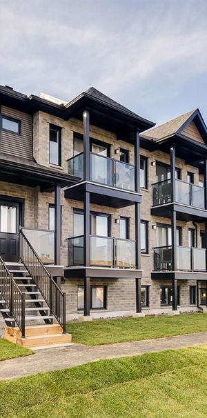 (Aylmer) 2 Chambres Style Condo – Près De L’école D’Arcy McGee! - Photo 1