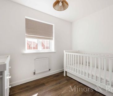 4 bedroom detached house to rent - Photo 4