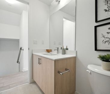 For Lease - 8 Walder Lane Unit# H308, Richmond Hill, Ontario - Photo 2