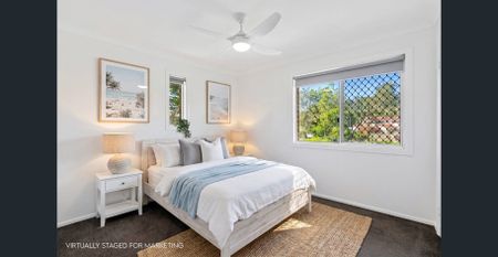 End Townhouse in Prime Elanora Location - Photo 4