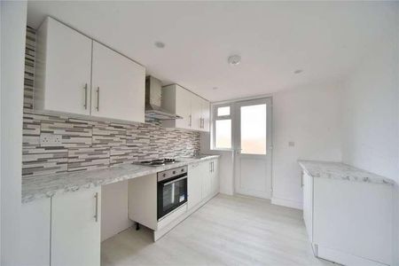 Aspal Park, Beck Row, Bury St. Edmunds, Suffolk, IP28 - Photo 4