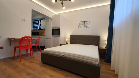 MARINESCU PREMIUM RESIDENCE: modern apartment for rent in Cluj-Napoca, near the University of Medicine and Pharmacy, with bedroom, kitchen, bathroom, private yard - Fotografie 2