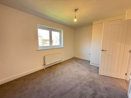 A newly built two bedroom house in Springstead Village - Photo 2