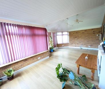 6 bedroom detached house to rent - Photo 1
