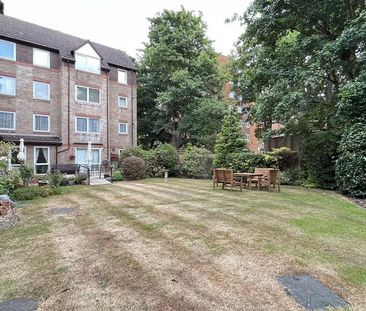 1 bedroom retirement property to rent - Photo 3