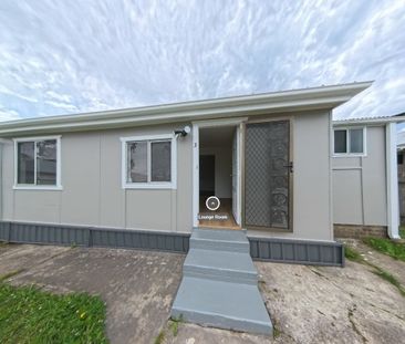 Freshly renovated one bedroom - Photo 3