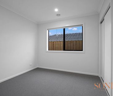 8 Command Road, Mernda, Vic 3754 - Photo 2