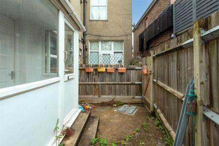 Wilbury Avenue, Hove BN3 - Photo 4