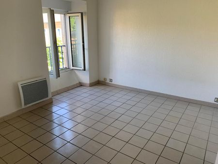Location Appartement 4 pièces 79m² JOYEUSE 07260 - Photo 3