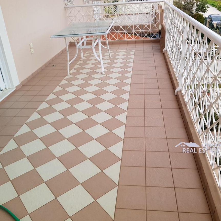 Ενοικιάζεται οροφοδιαμερισμα Κοτρωνι - Photo 1