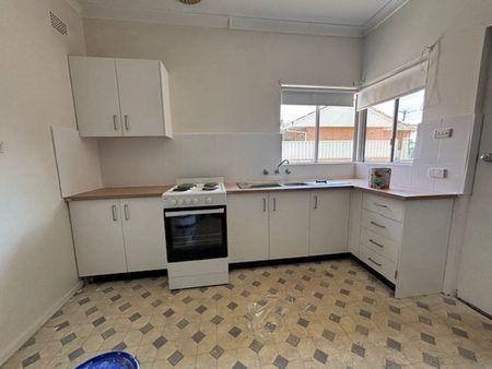 1/33 Carboni Street, 2170, Liverpool Nsw - Photo 4