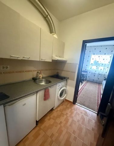 Garsoniera, Piata Nicolina - min de Podu Ros, Palas - Photo 3