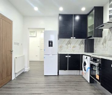 2 Bedroom , Stafford Road, Croydon - Photo 4