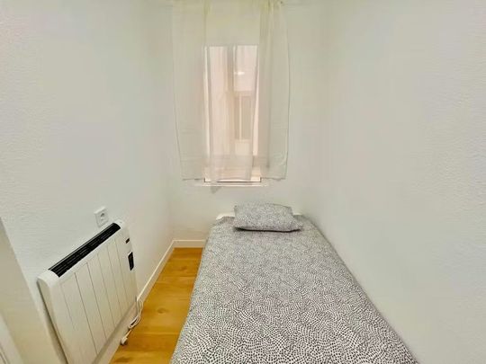 Calle de Picos de Europa, Madrid, Community of Madrid 28038 - Photo 1