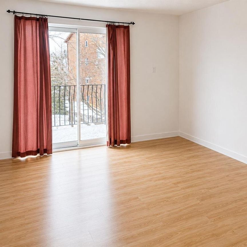 Immeuble - 1555 Rue Dorval Magnifique 3 ½ à Louer – Sherbrooke - Photo 1
