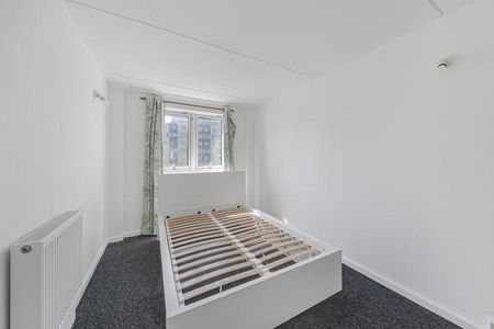 3 bedroom apartment to rent - Photo 4