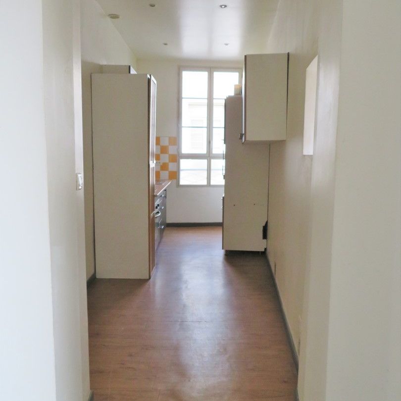 T3, Rue Fresque, 700€ H.C, Nîmes-centre, 76m² - Photo 1