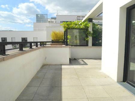 Suresnes (92150) 4 pièces 110m² avec terrasse de 45 m² - 2 pkgs et 1 cave - Photo 2