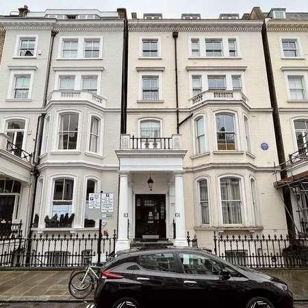 Bed Duplex, Lexham Gardens, Kensington, W8 - Photo 1