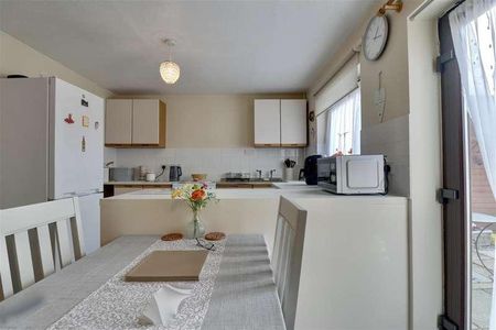 Fourth Street, Portsmouth, PO1 - Photo 5