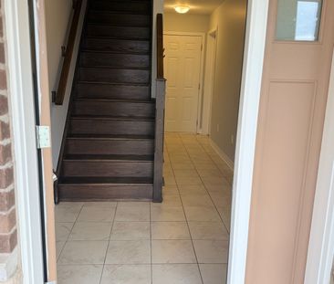 For Lease - 420 Sixteen Mile Drive, Oakville, Ontario - Photo 5