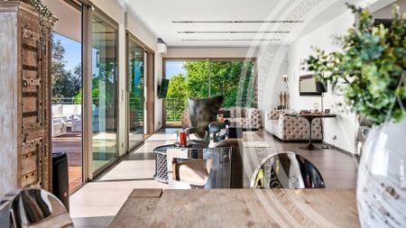 Tout savoir sur cette maison dans le quartier Le Riou, à Cannes - Photo 3