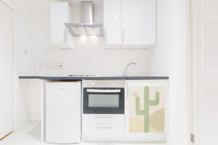 Studio to rent - Photo 3