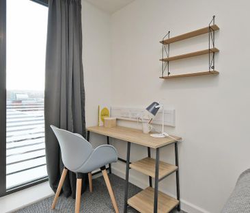 5 bedroom apartment to rent - Photo 2