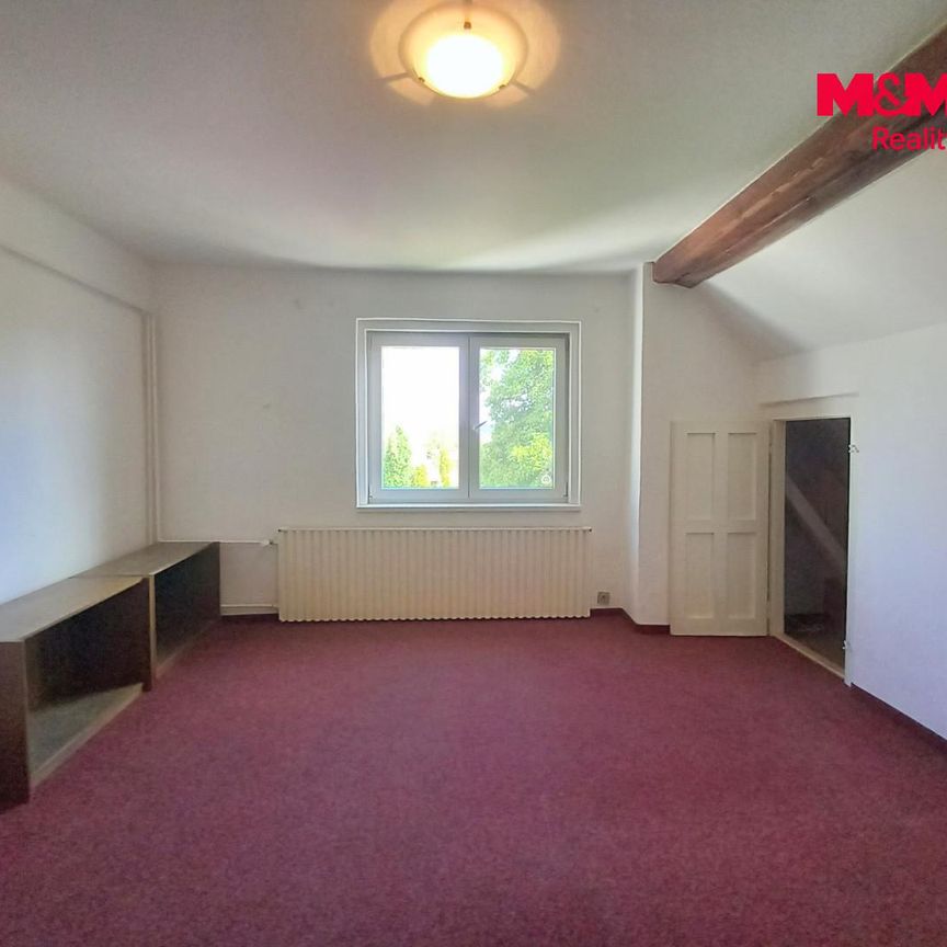 Pronájem bytu 3+1 78 m², Počernická 531, Karlovy Vary Rybáře - Photo 1