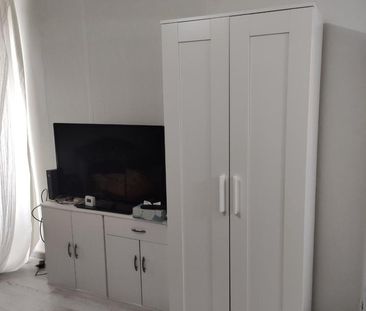 1 Zimmer Wohnung mit Kochnische & Bad - Photo 1