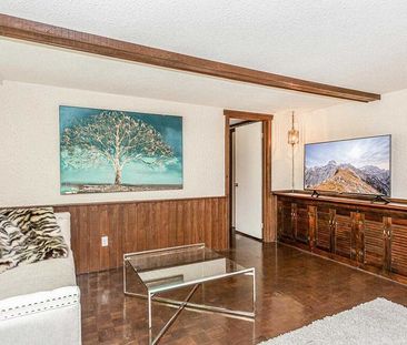 For Lease - 1697 Missenden Crescent, Mississauga, Ontario - Photo 2