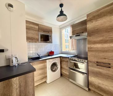 Location Appartement 2 pièces 47m² NICE 06300 - Photo 5