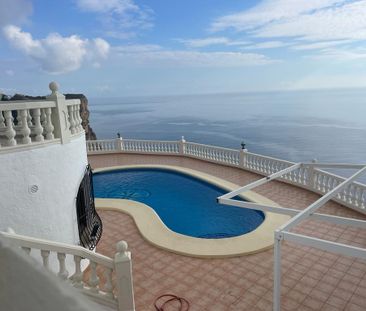 ANNUAL RENT. Beachfront villa for rent in Cumbre del Sol - Photo 4