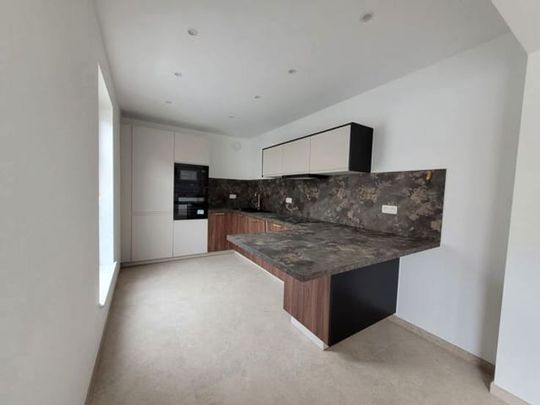 Appartement te huur - Photo 1