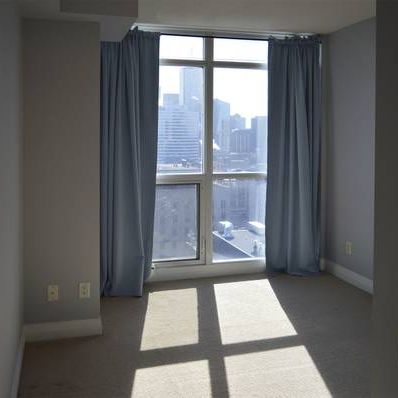 2bth - 21 Carlton St, Downtown Toronto - Photo 3