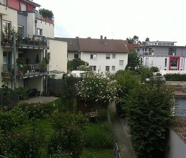 Ruhige und schöne 3 - Zim. Whg. mit großem Balkon, Keller, TG, barr... - Foto 6