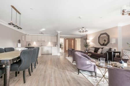 Renaissance, Sandbanks Road, Poole - Photo 4