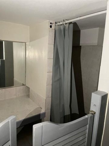 Location Appartement 4 pièces 104m² LYON 6ème - Photo 5