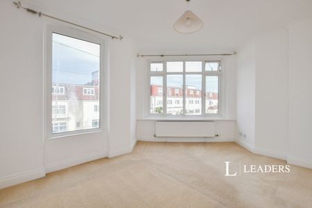 2 bedroom apartment to rent Burnaby Road, Bournemouth, Dorset, BH4 - Photo 5