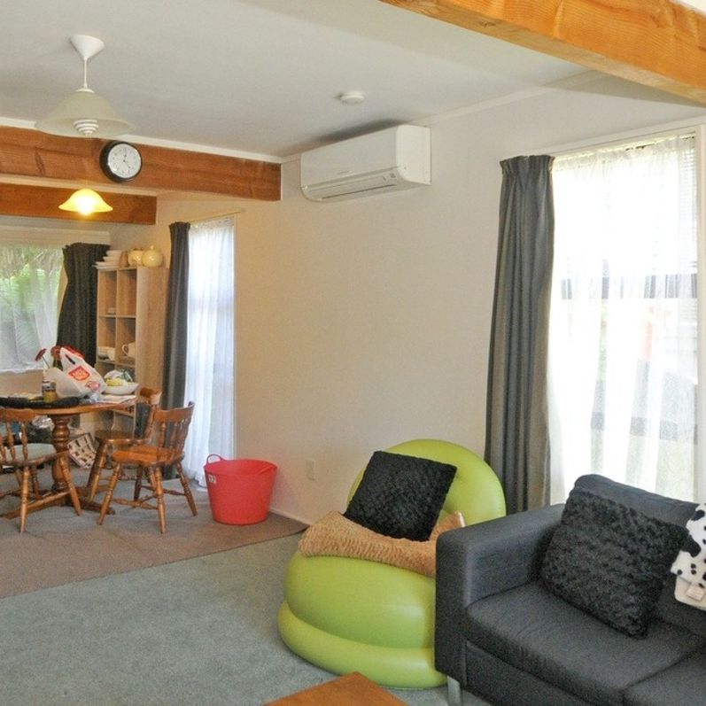 Karori Four Bedrooms - Photo 1
