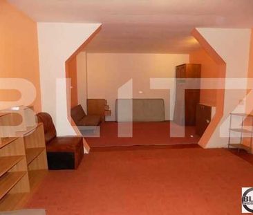 2 camere, 75 mp, imobil tip casa/vila, zona strazii Decebal - Photo 1