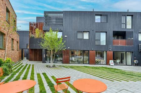 3 bedroom flat to rent - Photo 4