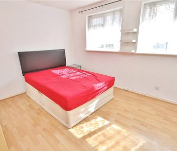Becketts Close, Feltham, TW14 0BG - Photo 1