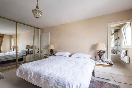 3 bedroom flat to rent - Photo 4