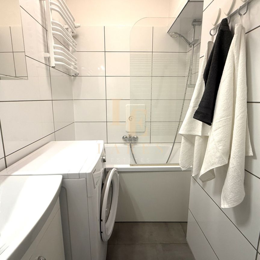 Kamienica | Blisko metro | Osobna kuchnia - Фото 1