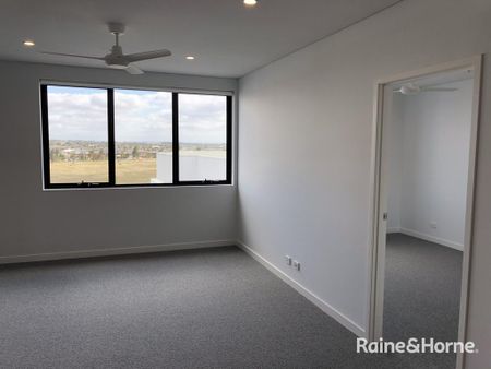 406/115 Overton Road, Williams Landing, VIC 3027 - Photo 3