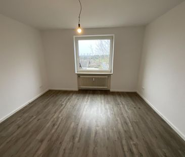 Großzügige 5-Zimmer-Wohnung mit Balkon in Bremervörde - Photo 5