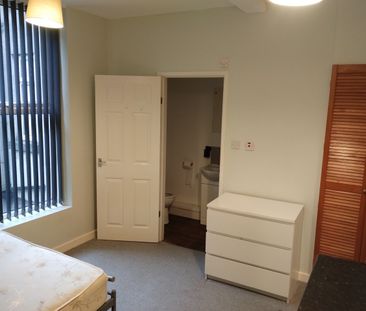 Room in a Shared House, Richmond Row, L3 - Photo 5