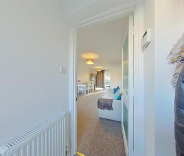 Shannon Road Stubbington Fareham, Hampshire PO14 3RS - Photo 2