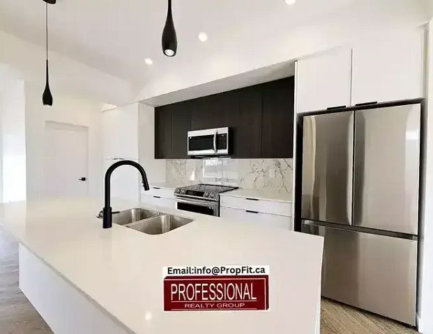 MODERN, STYLISH with GIGANTIC PANTRY | 15507 98 Avenue Northwest, Edmonton - Photo 1